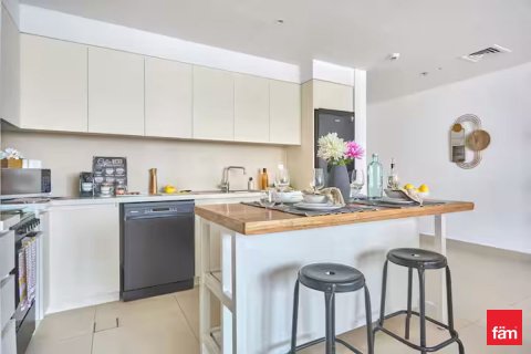 Снять в аренду квартиру в Дубае: 2 спальни, 104.7м², № 77961 - фото 4