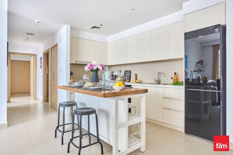 Снять в аренду квартиру в Дубае: 2 спальни, 104.7м², № 77961 - фото 3