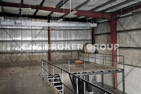 Warehouse in Dubai Investment Park, Dubai 2043.8 sq.m. № 1195 - photo 3