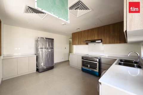 Villa in Dubai 5 bedrooms, 370.3 sq.m. № 93399 - photo 7