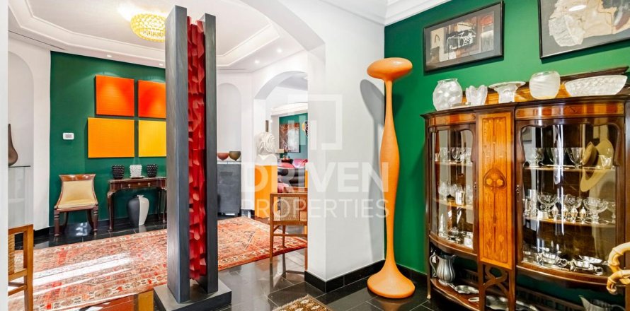 Villa à Dubai Investment Park, Dubai, 5 chambres, 951 m², № 20659