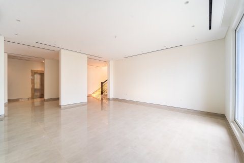 Купить виллу в Дубае: 6 спален, 790м², № 103245 - фото 12