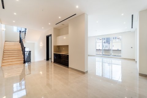 Купить виллу в Дубае: 6 спален, 790м², № 103245 - фото 21