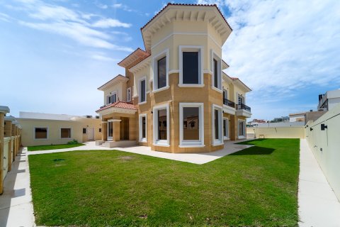 Вилла в Дубае, 6 спален, 790м², № 103245