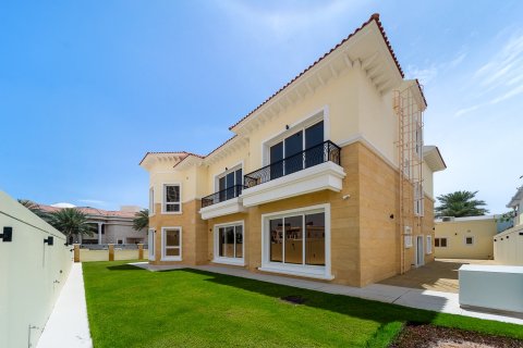 Купить виллу в Дубае: 6 спален, 790м², № 103245 - фото 3