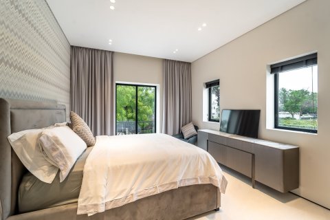 Villa à Dubai, 5 chambres, 604 m², № 103246 - photo 2