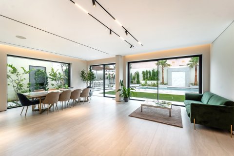 Villa à Dubai, 5 chambres, 604 m², № 103246 - photo 28