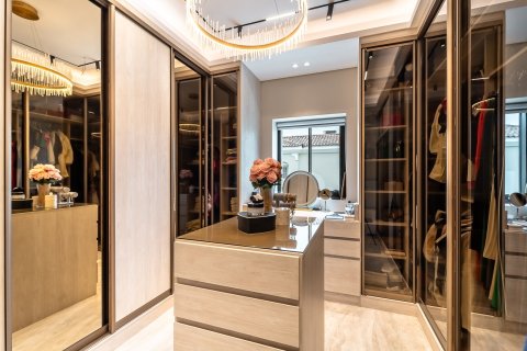 Villa à Dubai, 5 chambres, 604 m², № 103246 - photo 18