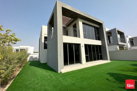 Villa in Dubai Hills Estate, Dubai 4 bedrooms, 483.9 sq.m. № 59042 - photo 1