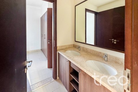 Villa in Mira Oasis, Reem, Dubai 3 bedrooms, 233.74 sq.m. № 120023 - photo 15
