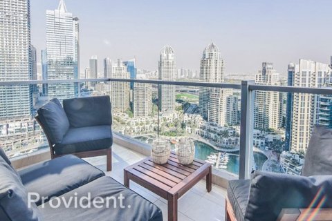 Купить квартиру в Дубай Марине, Дубай: 3 спальни, 170.6м², № 909 - фото 1