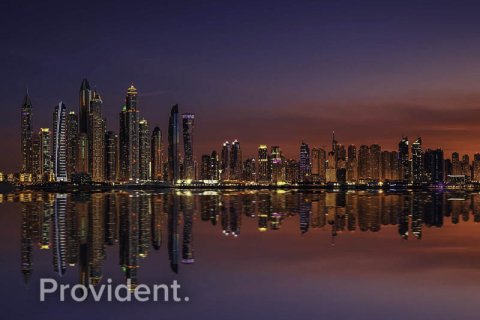Купить квартиру в Dubai Harbour, Дубай: 3 спальни, 177.8м², № 907 - фото 3