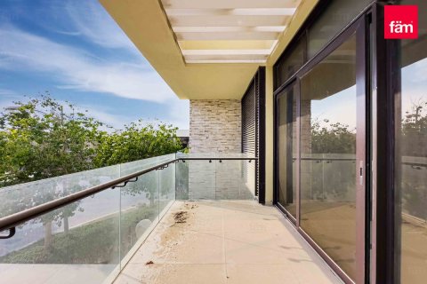 Villa à Dubai, 5 chambres, 442.3 m², № 53159 - photo 7