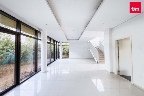 Villa à Dubai, 5 chambres, 442.3 m², № 53159 - photo 16