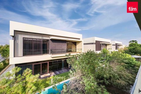 Villa à Dubai, 5 chambres, 442.3 m², № 53159 - photo 4
