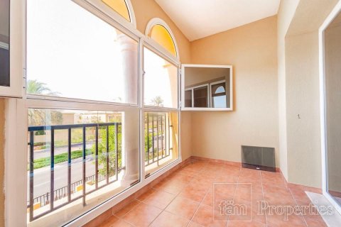 Villa in Dubai 2 bedrooms, 245.2 sq.m. № 110210