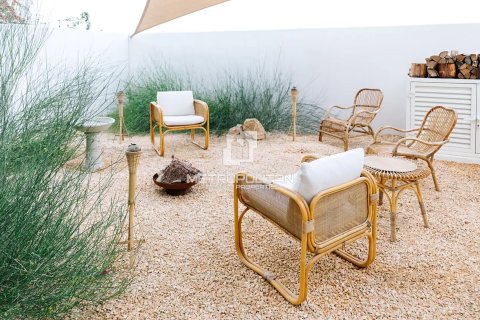 Купить виллу в DAMAC Hills (Akoya by DAMAC), Дубай: 5 спален, 175м², № 73253 - фото 3