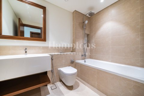 Apartment in Dubai Harbour, Dubai 2 bedrooms, 111.01908500 sq.m. № 70081 - photo 1