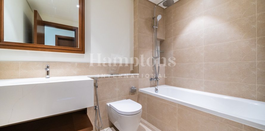 Apartment in Dubai Harbour, Dubai 2 bedrooms, 111.019 sq.m. № 70081