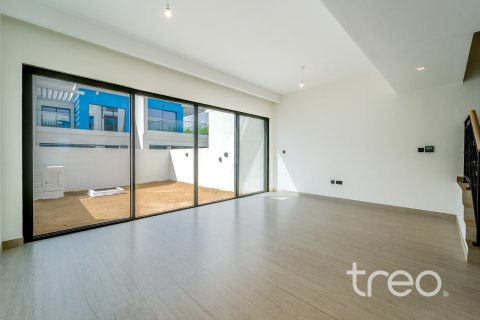 Villa in Damac Lagoons, Dubai 3 bedrooms, 186.92 sq.m. № 119990 - photo 21