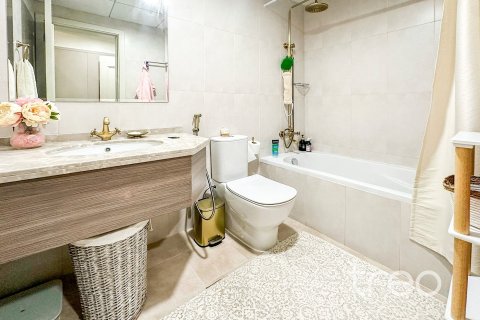 Снять в аренду квартиру в Dubai Sports City, Дубай: 2 спальни, 128.39м², № 120085 - фото 19