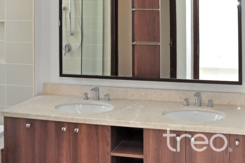 Villa in Mira Oasis 3, Reem, Dubai 4 bedrooms, 215.16 sq.m. № 119988 - photo 9
