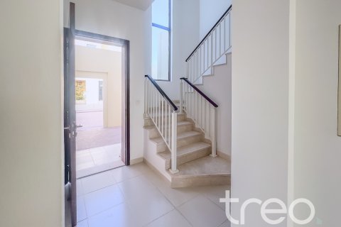 Villa in Mira Oasis 3, Reem, Dubai 4 bedrooms, 215.16 sq.m. № 119988 - photo 17