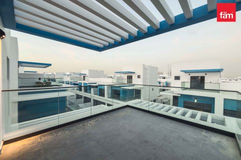 Townhouse in Dubai 5 bedrooms, 219.5 sq.m. № 95827 - photo 3