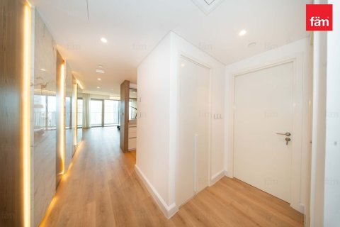 Apartment in Downtown Dubai (Downtown Burj Dubai), Dubai 3 bedrooms, 159.3 sq.m. № 95829 - photo 12