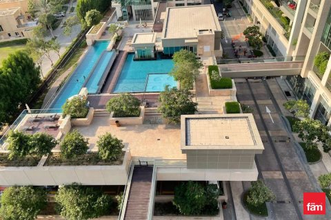 Apartment in The Views, Dubai 2 bedrooms, 127.9 sq.m. № 95830 - photo 8