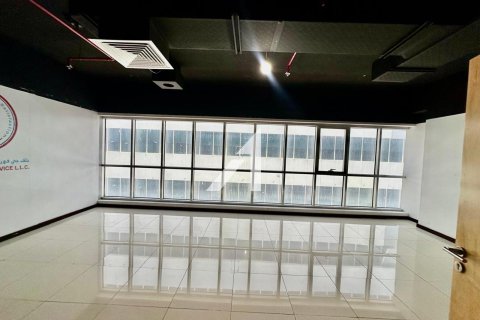 Oficina en Dubai, 75 m², № 69063 - foto 3