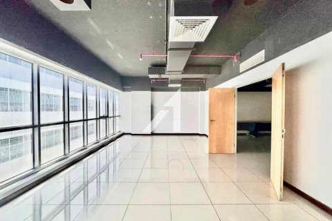 Oficina en Dubai, 75 m², № 69063 - foto 1