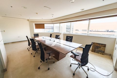 Oficina en Dubai, 151 m², № 69071 - foto 2