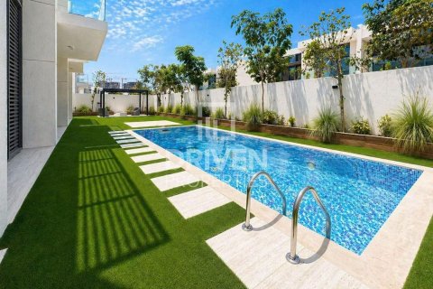 Villa in District One, Mohammed Bin Rashid City, Dubai 5 bedrooms, 748.89 sq.m. № 134389 - photo 4