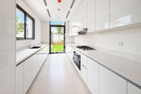 Villa in District One, Mohammed Bin Rashid City, Dubai 5 bedrooms, 748.89 sq.m. № 134389 - photo 15