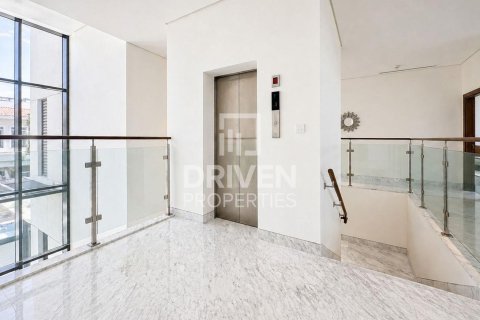Villa in District One, Mohammed Bin Rashid City, Dubai 5 bedrooms, 748.89 sq.m. № 134389 - photo 10