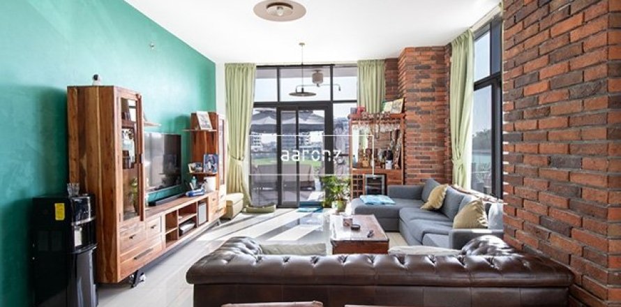 Apartment in Dubai 2 bedrooms, 178 sq.m. № 20983