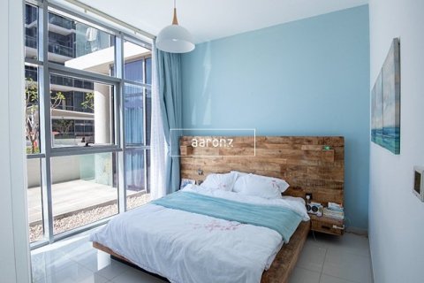 Apartment in Dubai 2 bedrooms, 178 sq.m. № 20983 - photo 4