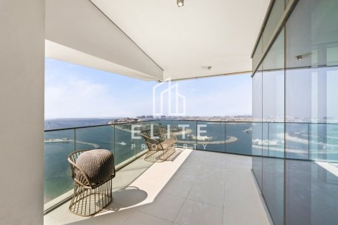 Apartment in EMAAR Beachfront, Dubai Harbour, Dubai 3 bedrooms, 183 sq.m. № 121241