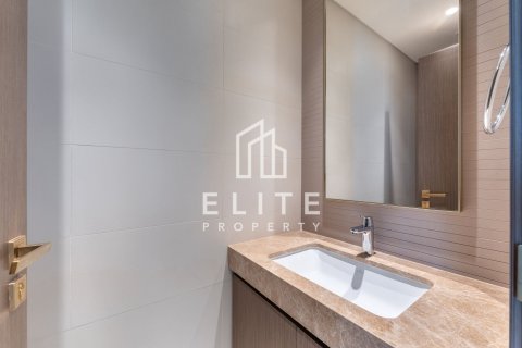 Apartment in EMAAR Beachfront, Dubai Harbour, Dubai 2 bedrooms, 130 sq.m. № 121238 - photo 10
