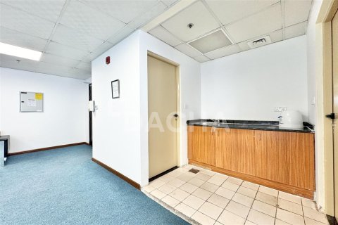 Office in Jumeirah Lake Towers, Dubai 1 room, 129.2 sq.m. № 6451 - photo 14