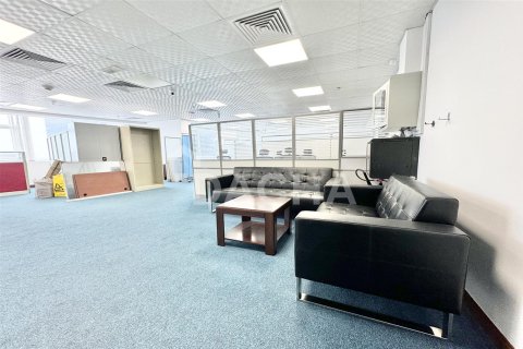 Office in Jumeirah Lake Towers, Dubai 1 room, 129.2 sq.m. № 6451 - photo 10