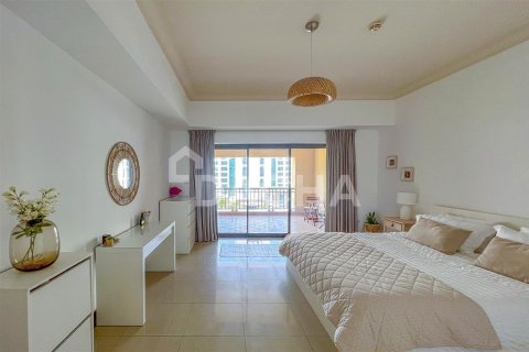 Apartamento en Palm Jumeirah, Dubai, 1 dormitorio, 121.1 m², № 6452 - foto 11