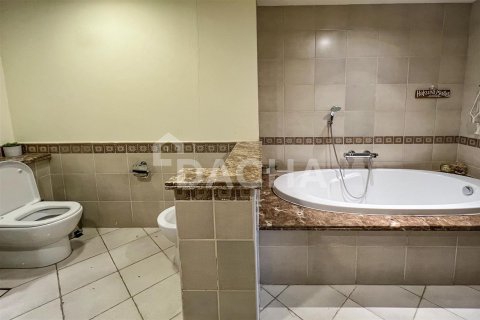 Apartamento en Palm Jumeirah, Dubai, 1 dormitorio, 121.1 m², № 6452 - foto 3
