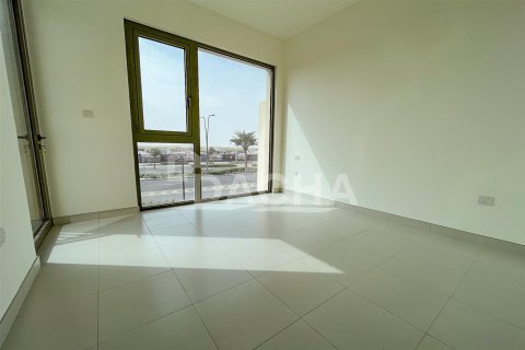 فيلا في دبي 4 غرف نوم, 255.9 م² رقم 6450 - صورة 8