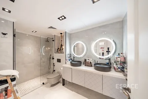 Villa in Springs 4, The Springs, Dubai 4 bedrooms, 228 sq.m. № 72434 - photo 14