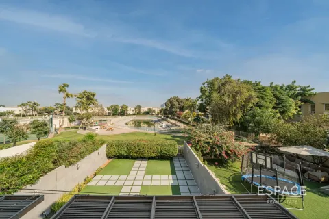 Villa in Springs 4, The Springs, Dubai 4 bedrooms, 228 sq.m. № 72434 - photo 1