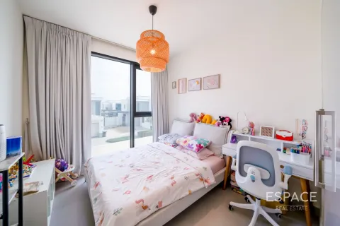 Купить виллу в Дубай Хилс Эстейт, Дубай: 3 спальни, 211м², № 72436 - фото 15