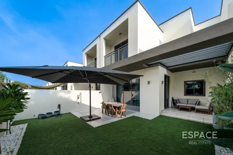 Купить виллу в Дубай Хилс Эстейт, Дубай: 3 спальни, 211м², № 72436 - фото 18