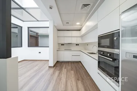 Villa à Al Furjan, Dubai, 4 chambres, 325 m², № 72439 - photo 2